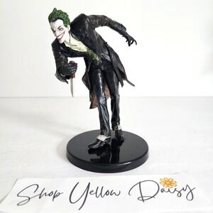 DC Comics Batman The‎ Joker Figure 6'' with Knife & Stand Collectible Model 1145